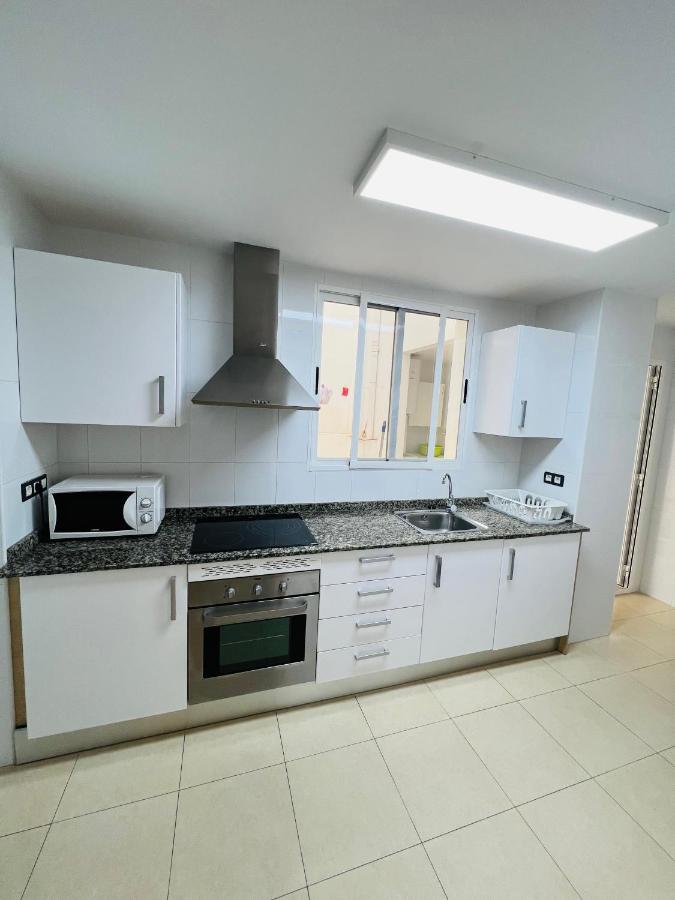 Apartamento Centro 3 Habitaciones Con Aire Acondicionado Y Wifi A 150M De La Playa Y Castillo Peniscola Luaran gambar