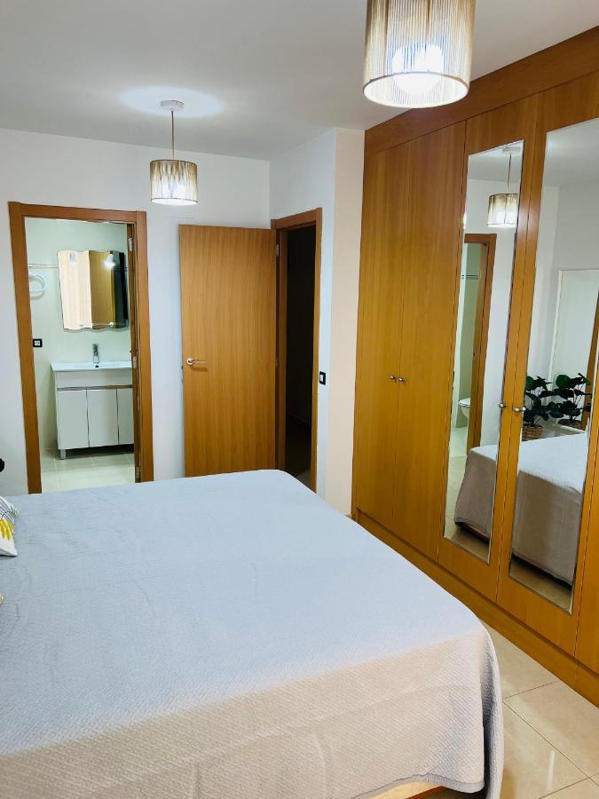 Apartamento Centro 3 Habitaciones Con Aire Acondicionado Y Wifi A 150M De La Playa Y Castillo Peniscola Luaran gambar