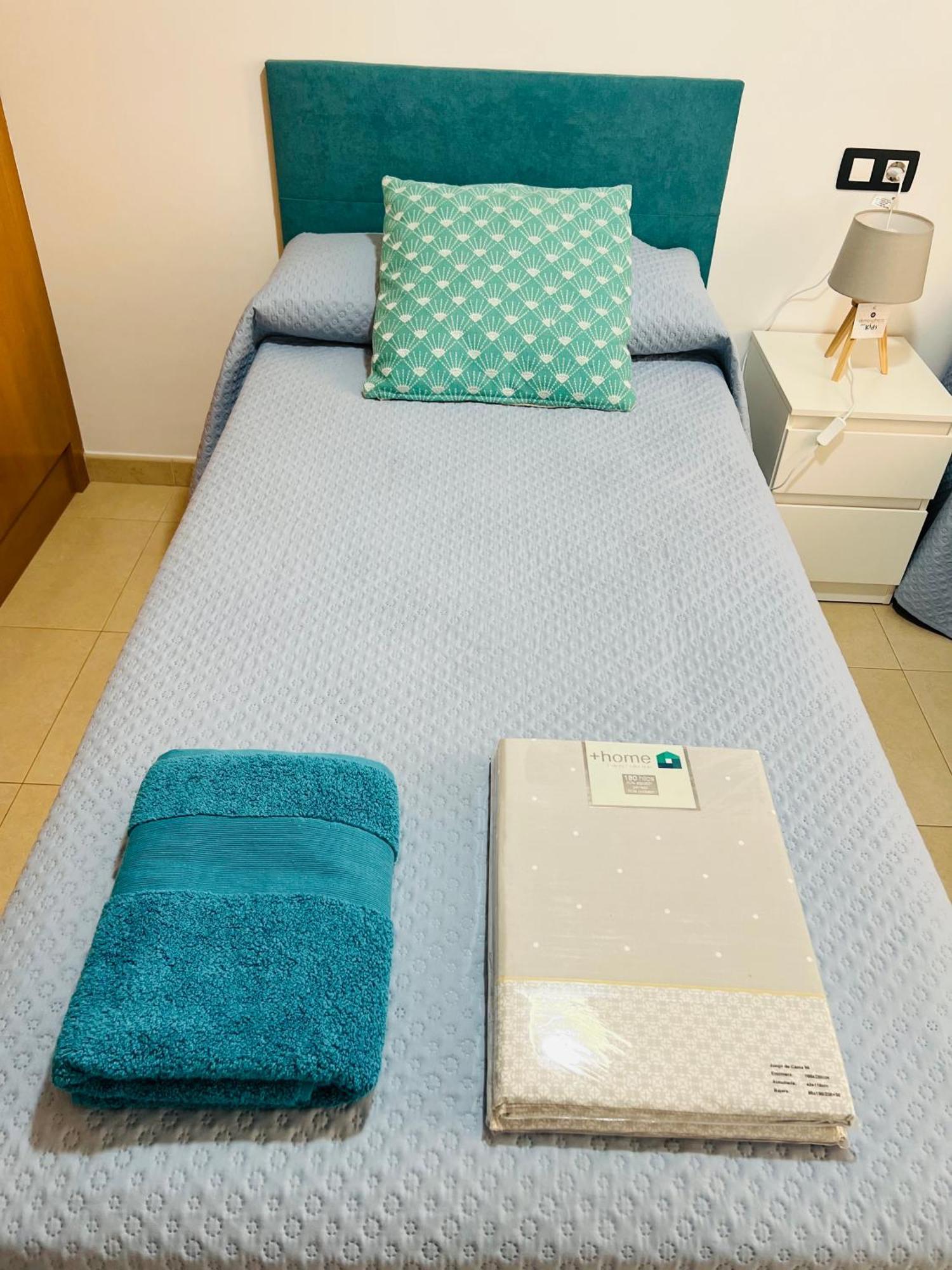 Apartamento Centro 3 Habitaciones Con Aire Acondicionado Y Wifi A 150M De La Playa Y Castillo Peniscola Luaran gambar