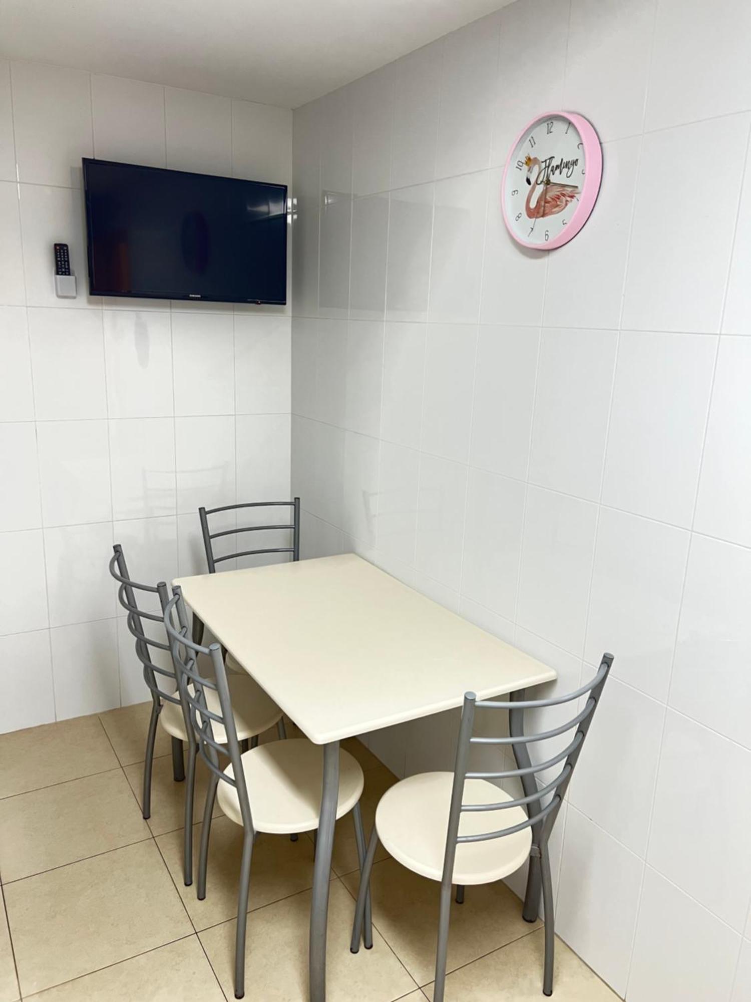 Apartamento Centro 3 Habitaciones Con Aire Acondicionado Y Wifi A 150M De La Playa Y Castillo Peniscola Luaran gambar
